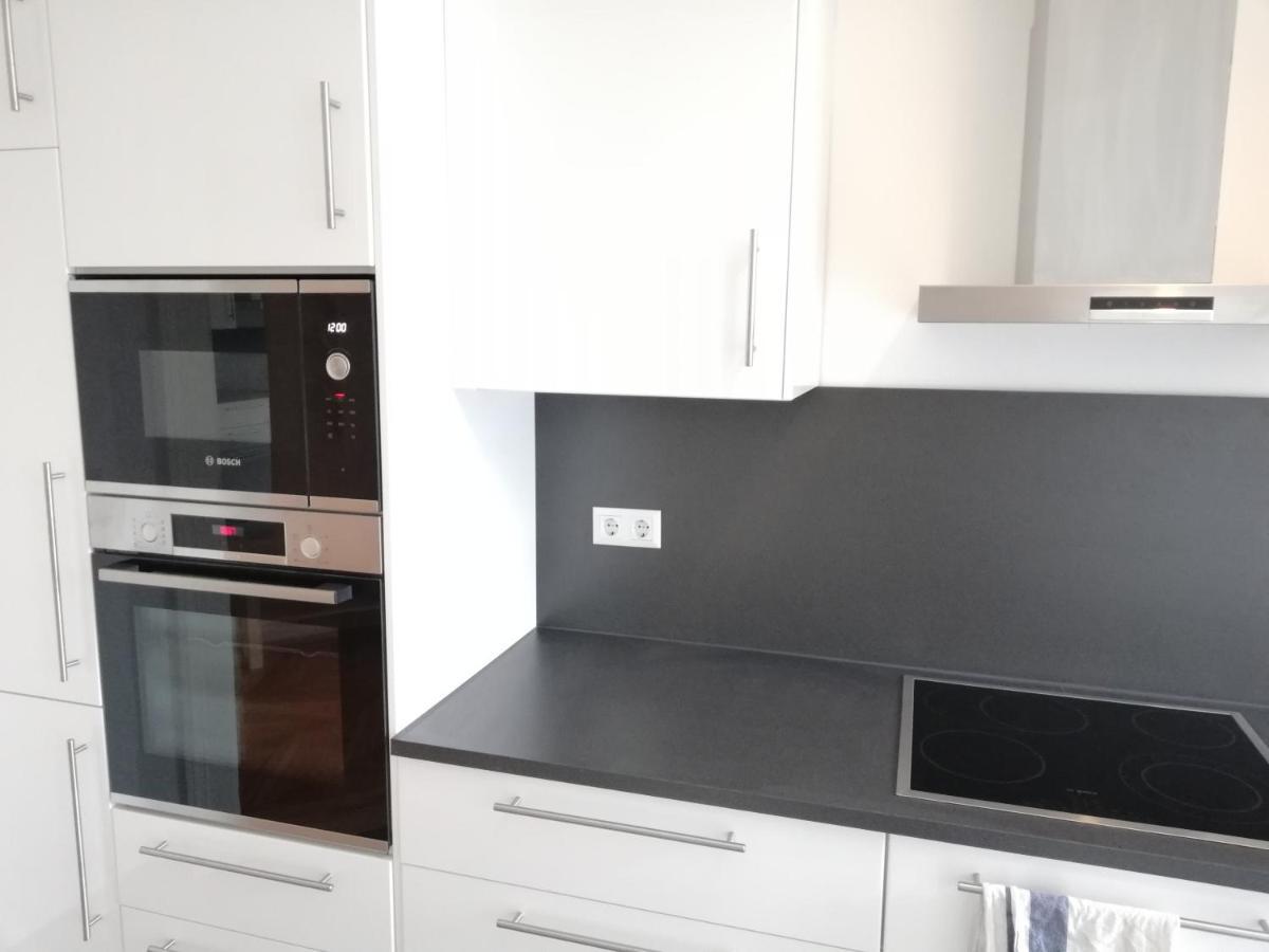 Central Living Apartments - Schoenbrunn Виена Екстериор снимка