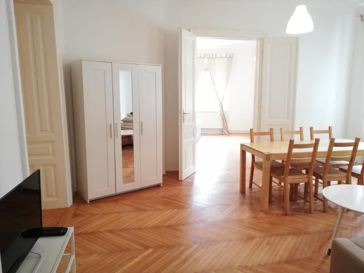 Central Living Apartments - Schoenbrunn Виена Екстериор снимка