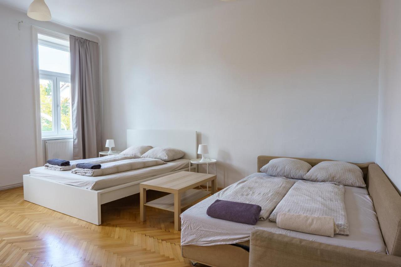 Central Living Apartments - Schoenbrunn Виена Екстериор снимка