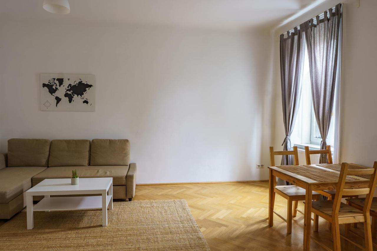 Central Living Apartments - Schoenbrunn Виена Екстериор снимка